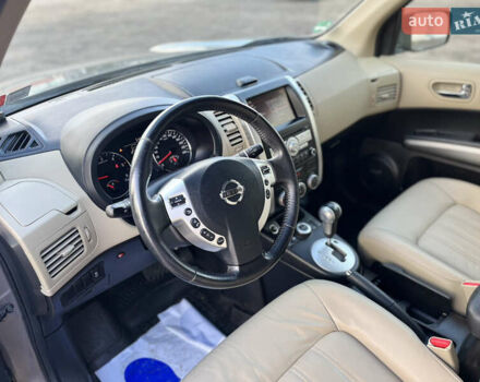 Серый Ниссан ИксТрейл, объемом двигателя 2 л и пробегом 269 тыс. км за 13499 $, фото 52 на Automoto.ua