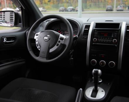 Серый Ниссан ИксТрейл, объемом двигателя 2 л и пробегом 193 тыс. км за 1950 $, фото 10 на Automoto.ua