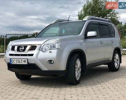 Серый Ниссан ИксТрейл, объемом двигателя 2 л и пробегом 275 тыс. км за 10500 $, фото 6 на Automoto.ua