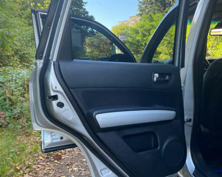 Серый Ниссан ИксТрейл, объемом двигателя 2 л и пробегом 210 тыс. км за 11400 $, фото 15 на Automoto.ua