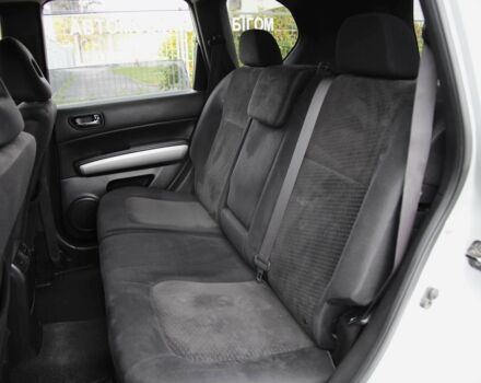 Серый Ниссан ИксТрейл, объемом двигателя 2 л и пробегом 193 тыс. км за 1950 $, фото 7 на Automoto.ua