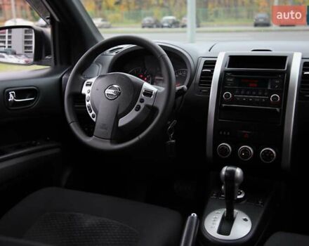 Ниссан ИксТрейл 2012 в Харькове на Automoto.ua Серый Ниссан ИксТрейл, объемом двигателя 2 л и пробегом 193 тыс. км за 10950 $, фото 10 на Automoto.ua