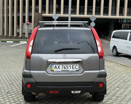 Сірий Ніссан ІксТрейл, об'ємом двигуна 2.5 л та пробігом 79 тис. км за 11500 $, фото 4 на Automoto.ua