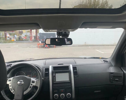 Серый Ниссан ИксТрейл, объемом двигателя 2 л и пробегом 199 тыс. км за 10900 $, фото 7 на Automoto.ua