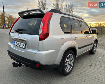 Сірий Ніссан ІксТрейл, об'ємом двигуна 2 л та пробігом 142 тис. км за 9900 $, фото 3 на Automoto.ua