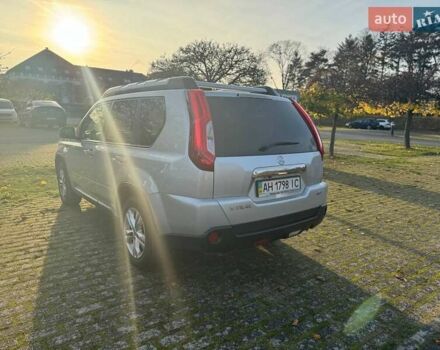 Сірий Ніссан ІксТрейл, об'ємом двигуна 2 л та пробігом 126 тис. км за 13800 $, фото 5 на Automoto.ua