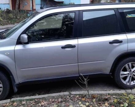 Сірий Ніссан ІксТрейл, об'ємом двигуна 2 л та пробігом 190 тис. км за 11000 $, фото 3 на Automoto.ua