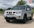 Серый Ниссан ИксТрейл, объемом двигателя 2 л и пробегом 275 тыс. км за 10500 $, фото 5 на Automoto.ua