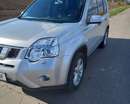 Серый Ниссан ИксТрейл, объемом двигателя 2 л и пробегом 90 тыс. км за 12500 $, фото 6 на Automoto.ua
