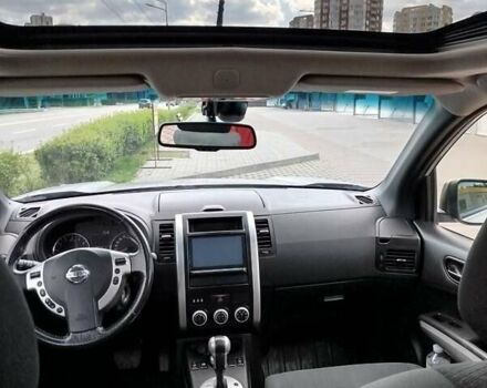 Сірий Ніссан ІксТрейл, об'ємом двигуна 2 л та пробігом 206 тис. км за 10800 $, фото 6 на Automoto.ua
