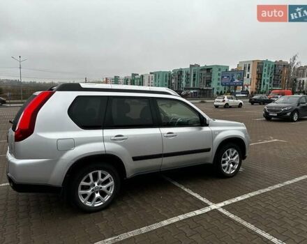 Серый Ниссан ИксТрейл, объемом двигателя 2 л и пробегом 84 тыс. км за 14500 $, фото 8 на Automoto.ua