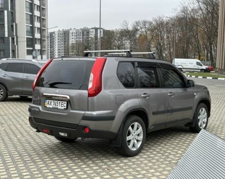 Сірий Ніссан ІксТрейл, об'ємом двигуна 2.5 л та пробігом 79 тис. км за 11500 $, фото 3 на Automoto.ua