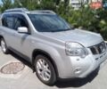 Серый Ниссан ИксТрейл, объемом двигателя 2 л и пробегом 193 тыс. км за 10900 $, фото 13 на Automoto.ua