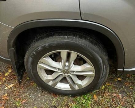 Серый Ниссан ИксТрейл, объемом двигателя 2.49 л и пробегом 79 тыс. км за 10800 $, фото 3 на Automoto.ua