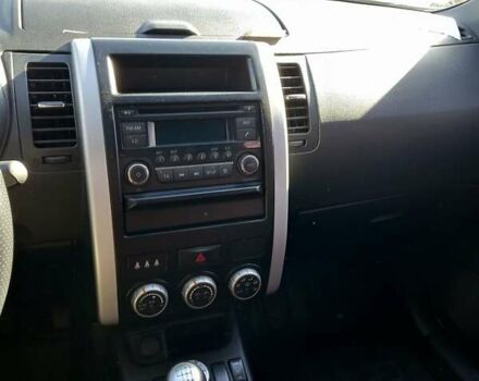 Серый Ниссан ИксТрейл, объемом двигателя 2 л и пробегом 90 тыс. км за 12500 $, фото 11 на Automoto.ua