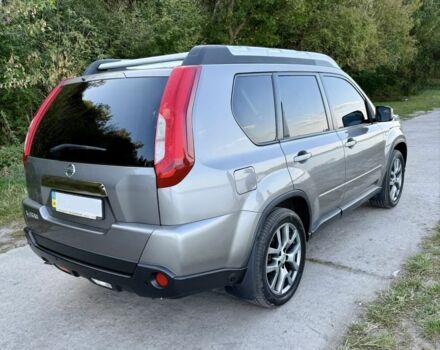 Сірий Ніссан ІксТрейл, об'ємом двигуна 2 л та пробігом 174 тис. км за 11500 $, фото 5 на Automoto.ua