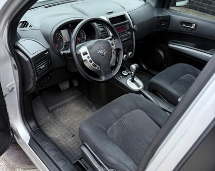 Серый Ниссан ИксТрейл, объемом двигателя 1.8 л и пробегом 142 тыс. км за 11900 $, фото 10 на Automoto.ua