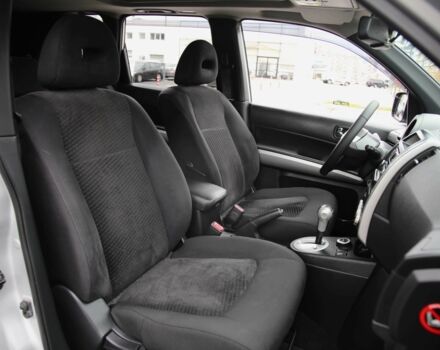 Серый Ниссан ИксТрейл, объемом двигателя 2 л и пробегом 193 тыс. км за 1950 $, фото 9 на Automoto.ua