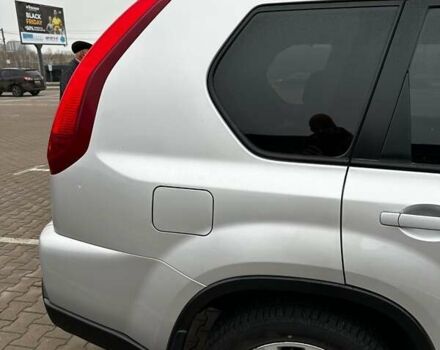 Серый Ниссан ИксТрейл, объемом двигателя 2 л и пробегом 84 тыс. км за 14500 $, фото 12 на Automoto.ua