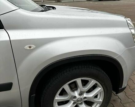 Серый Ниссан ИксТрейл, объемом двигателя 2 л и пробегом 84 тыс. км за 14500 $, фото 9 на Automoto.ua