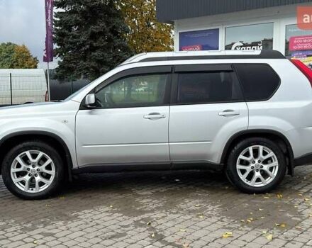 Серый Ниссан ИксТрейл, объемом двигателя 2 л и пробегом 188 тыс. км за 12300 $, фото 4 на Automoto.ua