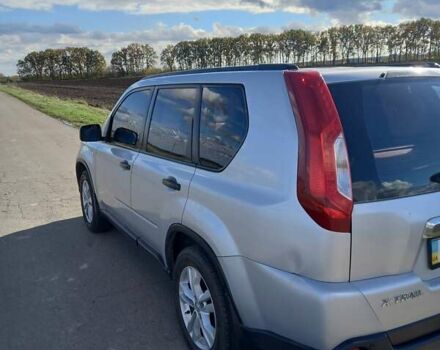 Серый Ниссан ИксТрейл, объемом двигателя 2 л и пробегом 90 тыс. км за 12500 $, фото 1 на Automoto.ua