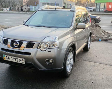 Серый Ниссан ИксТрейл, объемом двигателя 2 л и пробегом 192 тыс. км за 9990 $, фото 1 на Automoto.ua