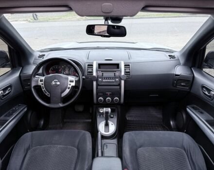 Серый Ниссан ИксТрейл, объемом двигателя 1.8 л и пробегом 142 тыс. км за 11900 $, фото 8 на Automoto.ua