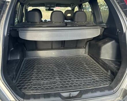 Серый Ниссан ИксТрейл, объемом двигателя 2 л и пробегом 221 тыс. км за 10950 $, фото 4 на Automoto.ua