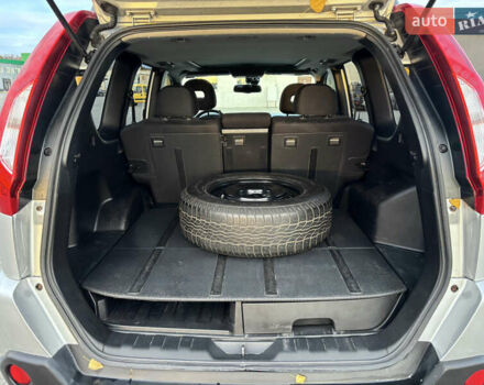 Сірий Ніссан ІксТрейл, об'ємом двигуна 2 л та пробігом 142 тис. км за 9900 $, фото 19 на Automoto.ua