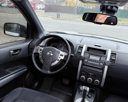 Серый Ниссан ИксТрейл, объемом двигателя 1.8 л и пробегом 142 тыс. км за 11900 $, фото 9 на Automoto.ua