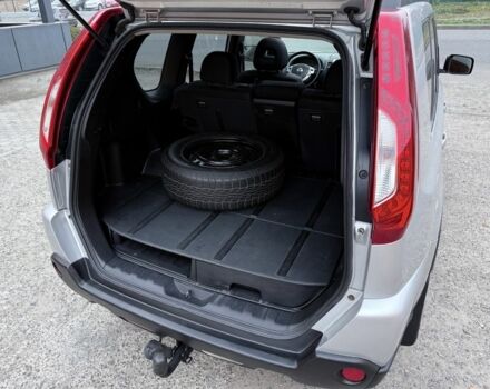 Серый Ниссан ИксТрейл, объемом двигателя 1.8 л и пробегом 142 тыс. км за 11900 $, фото 14 на Automoto.ua