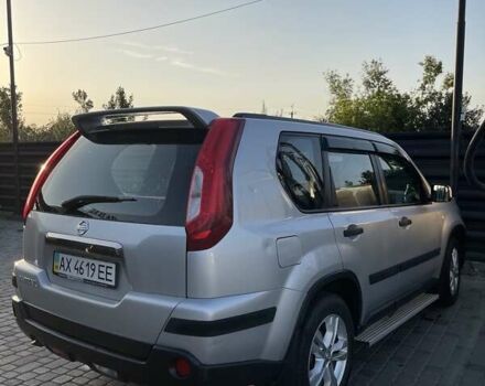Серый Ниссан ИксТрейл, объемом двигателя 2 л и пробегом 198 тыс. км за 12500 $, фото 2 на Automoto.ua