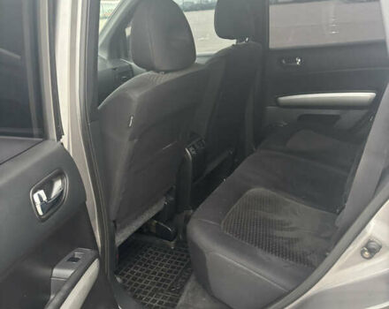 Серый Ниссан ИксТрейл, объемом двигателя 2 л и пробегом 202 тыс. км за 12900 $, фото 6 на Automoto.ua