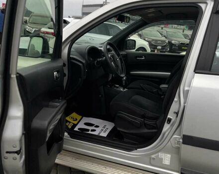 Сірий Ніссан ІксТрейл, об'ємом двигуна 2 л та пробігом 198 тис. км за 12999 $, фото 18 на Automoto.ua