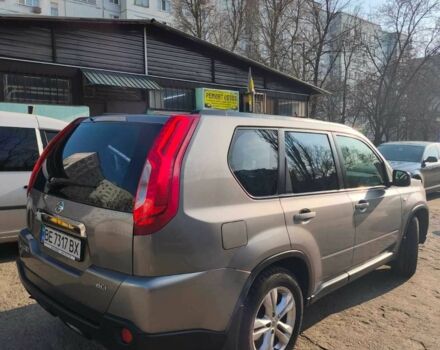 Сірий Ніссан ІксТрейл, об'ємом двигуна 2 л та пробігом 248 тис. км за 12000 $, фото 2 на Automoto.ua