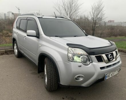 Серый Ниссан ИксТрейл, объемом двигателя 2 л и пробегом 196 тыс. км за 14999 $, фото 2 на Automoto.ua