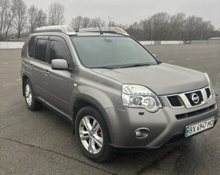 Серый Ниссан ИксТрейл, объемом двигателя 2 л и пробегом 202 тыс. км за 12900 $, фото 2 на Automoto.ua