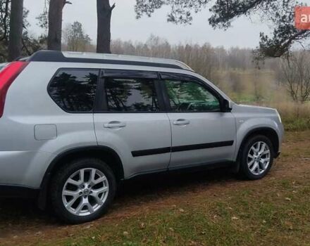 Серый Ниссан ИксТрейл, объемом двигателя 2 л и пробегом 230 тыс. км за 11500 $, фото 24 на Automoto.ua