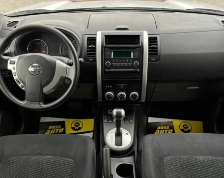 Сірий Ніссан ІксТрейл, об'ємом двигуна 2 л та пробігом 198 тис. км за 12999 $, фото 8 на Automoto.ua