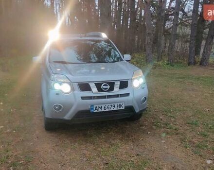 Серый Ниссан ИксТрейл, объемом двигателя 2 л и пробегом 230 тыс. км за 11500 $, фото 4 на Automoto.ua