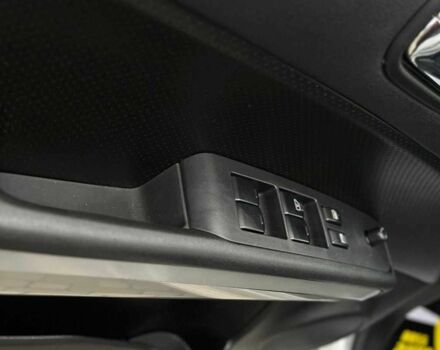 Сірий Ніссан ІксТрейл, об'ємом двигуна 2 л та пробігом 198 тис. км за 12999 $, фото 19 на Automoto.ua