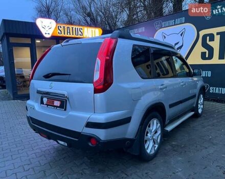 Серый Ниссан ИксТрейл, объемом двигателя 2 л и пробегом 90 тыс. км за 15000 $, фото 7 на Automoto.ua