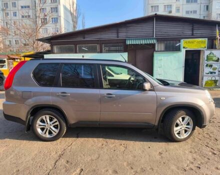 Сірий Ніссан ІксТрейл, об'ємом двигуна 2 л та пробігом 248 тис. км за 12000 $, фото 1 на Automoto.ua