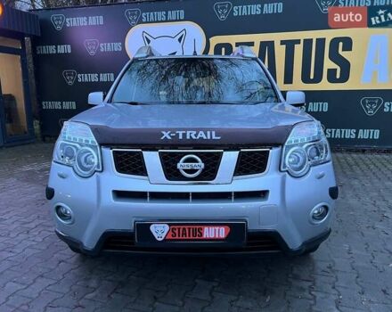 Серый Ниссан ИксТрейл, объемом двигателя 2 л и пробегом 90 тыс. км за 15000 $, фото 1 на Automoto.ua