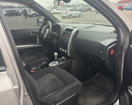 Серый Ниссан ИксТрейл, объемом двигателя 2 л и пробегом 202 тыс. км за 12900 $, фото 8 на Automoto.ua
