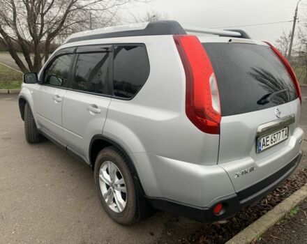 Серый Ниссан ИксТрейл, объемом двигателя 2 л и пробегом 196 тыс. км за 14999 $, фото 3 на Automoto.ua