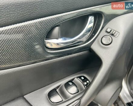 Серый Ниссан ИксТрейл, объемом двигателя 2 л и пробегом 79 тыс. км за 14699 $, фото 10 на Automoto.ua