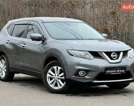 Серый Ниссан ИксТрейл, объемом двигателя 2 л и пробегом 79 тыс. км за 14699 $, фото 2 на Automoto.ua