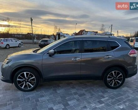 Серый Ниссан ИксТрейл, объемом двигателя 1.6 л и пробегом 195 тыс. км за 15599 $, фото 4 на Automoto.ua